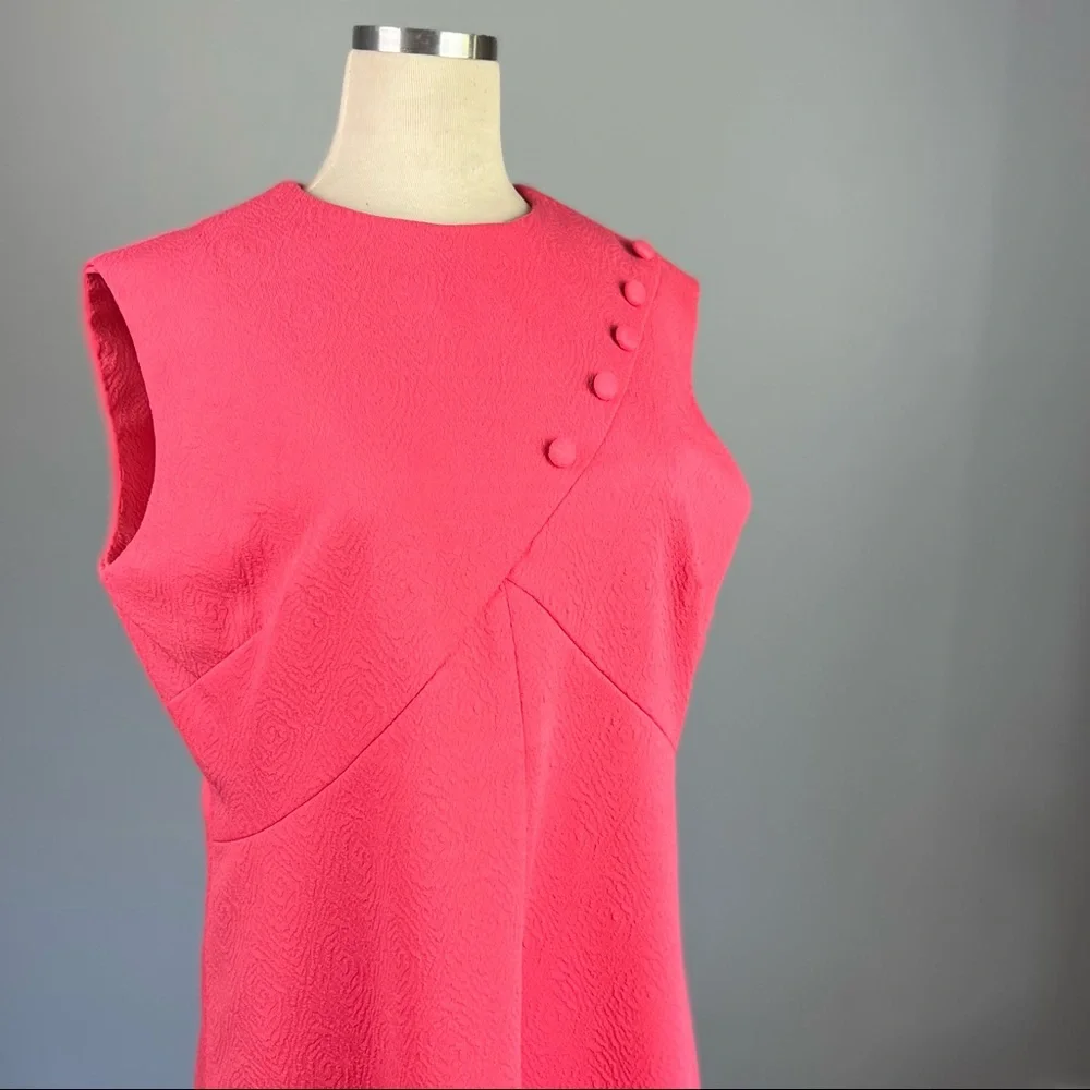 VINTAGE 1960's Pink Coral Sleeveless Textured Mid Century Day Dress - Picture 11 of 15